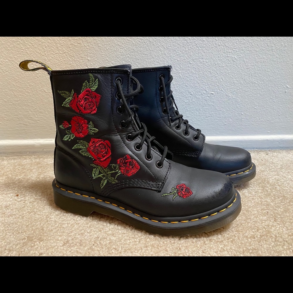 Dr.Martens Red Roses boot size 8